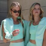 Dve horúce dvojčatá majú obe ženatých futbalistov