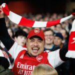 Fanúšikovia Arsenalu pridelili vo Wembley 8 krčiem, pretože priaznivci varovali pred pokutami 100 libier