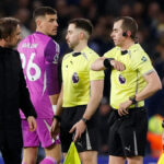 Farke po červenej karte „už nikdy nebude behať“.