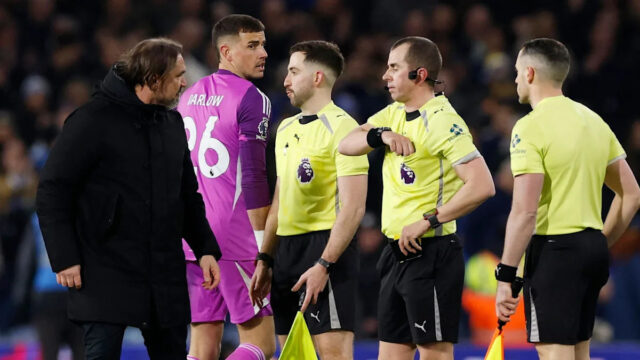 Farke po červenej karte „už nikdy nebude behať“. Farke po červenej karte „už nikdy nebude behať“.