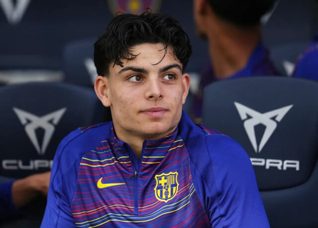 Flick sa rozhodol povolať dva talenty z akadémie Barcelony proti Athletic Club a Newcastle
