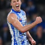 Kapitán North Melbourne Nick Larkey (na obrázku) hovoril o svojich očakávaniach v roku 2026