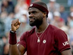 Frances Tiafoe žartuje o tom, ako mu jeho priateľka dáva rady, ako keby bola Serena Williamsová Foto od Rich Story/Getty Images
