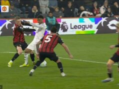 Furious Man United podá oficiálnu sťažnosť šéfovi rozhodcov Howardovi Webbovi po „ďalšej chybe VAR“ s Amadom Diallom kontroverzne odmietnutým trestom v Bournemouthe, čo zanechalo Michaela Carricka „zmäteného“ Man United podal formálnu sťažnosť PGMOL v súvislosti s rozhodnutím neudeliť Red Devils druhý trest v Bournemouthe.