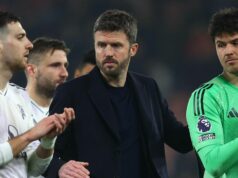 ‚Furious‘ Man Utd sa rozhodol ‚zahájiť formálnu sťažnosť‘ na PGMOL, pretože bývalý rozhodca PL odpálil ‚jasný priestupok‘ 'Furious' Man Utd sa rozhodol 'zahájiť formálnu sťažnosť' na PGMOL, pretože bývalý rozhodca PL odpálil 'jasný priestupok'