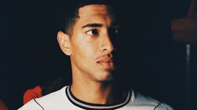 Futbalisti Anglicka budú hrať na majstrovstvách sveta vo výstroji z druhej ruky, aby vyhrali súťaž
