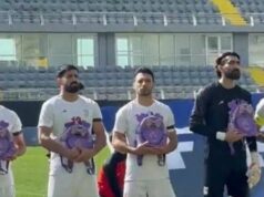 Futbalisti Iránu posielajú úprimný odkaz o bombovom útoku na školu v USA s dojímavým gestom | Futbal | Šport Futbalisti Iránu posielajú úprimný odkaz o bombovom útoku na školu v USA s dojímavým gestom | Futbal | Šport