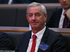 Futbalová legenda Ian Rush hovorí o svojom zážitku na prahu smrti po tom, čo ho zasiahla desivá superchrípka Ian Rush otvoril desivú skúsenosť s ochorením Covid, superchrípkou a astmou v decembri minulého roka