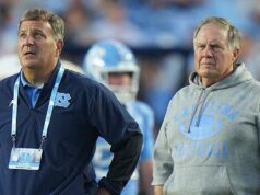 Futbalový generálny riaditeľ North Caroline bráni Billa Belichicka pred „falošnými fámami“ Futbalový generálny riaditeľ North Caroline bráni Billa Belichicka pred „falošnými fámami“