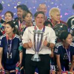 Japonský tréner Nils Nielsen sa po víťazstve svojho tímu v Ázijskom pohári vysmieval nočnému životu Austrálie a tvrdil, že po 23:00 nie je možné kúpiť si pivo.