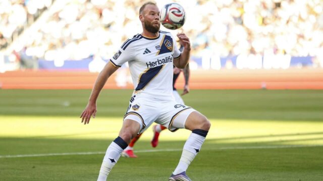 Galaxia, Timbers sa rozprestiera uprostred začiatku sezóny Galaxia, Timbers sa rozprestiera uprostred začiatku sezóny