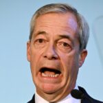 Hanbím sa za svoj klub za hosťovanie Nigela Faragea – je to proti všetkému, za čím stojíme | Futbal | Šport