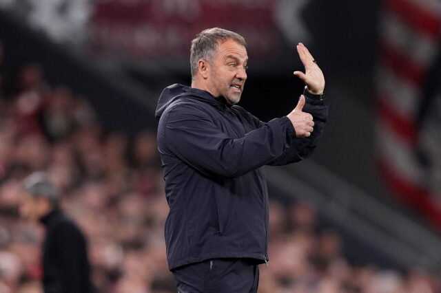 Hansi Flick ukázal Barcelone kľúč na porazenie tlače Newcastlu
