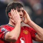 NEWCASTLE UPON TYNE, ANGLICKO - 4. marca: Harry Maguire z Manchestru United reaguje počas zápasu Premier League medzi Newcastle United a Manchester United v St James' Park 4. marca 2026 v Newcastle upon Tyne v Spojenom kráľovstve. (Foto: Robbie Jay Barratt - AMA/Getty Images)