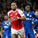 Jurrien Timber oslavuje