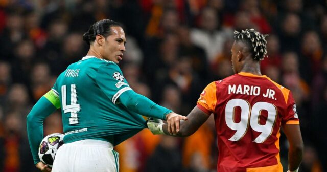Hodnotenie hráčov Liverpoolu vs Galatasaray: hororová šou 1/10 a Van Dijk sotva lepší | Futbal | Šport
