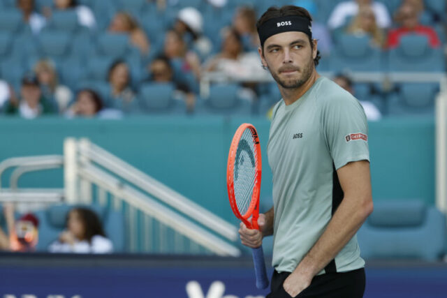 Hráči Miami Open pracujú v utajení ako zamestnanci vo veselom virálnom videu
