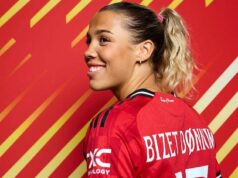 Hrať futbal a byť mamou – „dva sny“ Bizeta z Man Utd Celin Bizet Donnum v tréningovej výstroji Manchestru United