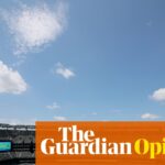 Hrnček United States Globe Mug čelí 2 situáciám: ekonomický chaos-- a ICE|Nellie Pou