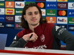 Hviezda Arsenalu Riccardo Calafiori má perfektnú odozvu po odmietnutí dať autogram Riccardo Calafiori mal perfektnú odpoveď na odmietnutie žiadosti fanúšikov Arsenalu o autogram