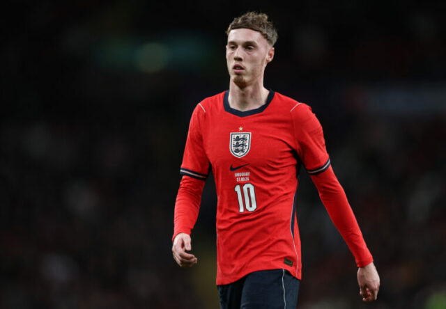 Hviezda Chelsea Cole Palmer je pripravený zvážiť prestup Manchestru United Download app from appStore