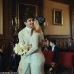 Charles Leclerc (vľavo) potvrdil, že sa oženil s influencerkou Alexandrou Saint Mleux (vpravo)