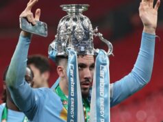 Hviezda Man City kritizovala za „urážku v profesionálnej hre“ proti Arsenalu, pričom Pep bol naklonený, aby mu „trochu poklepal“ Hviezda Man City kritizovala za „urážku v profesionálnej hre“ proti Arsenalu, pričom Pep bol naklonený, aby mu „trochu poklepal“