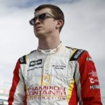 Jazdec NASCAR Daniel Dye bol suspendovaný na neurčito po použití homofóbneho hlasu na zosmiešňovanie rivala IndyCar