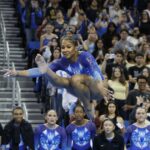 Hviezda UCLA Jordan Chiles, Bruins porazili Utah počas svojho domáceho finále