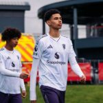 Hviezdne transformačné hlavy Guy Utd s Rooneym sú 6' 2" vpredu v teplom type|Futbal|Športová aktivita