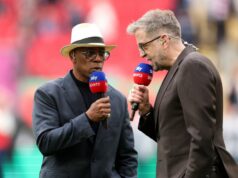 Ian Wright sa vzteká nad rozhodnutím Mikela Artetu, ktoré „stálo“ Arsenal vo finále Carabao Cupu Ian Wright a Mark Chapman vystúpili pri prezentácii pred finálovým zápasom Carabao Cup Arsenal a medzi Manchestrom City na štadióne Wembley 22. marca 2026 v Londýne, Anglicko