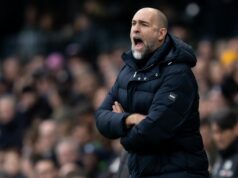 Igor Tudor kritizuje Tottenhamu, že mu „všetko chýba“, keď šéf reaguje na vyhliadky na zostup Igor Tudor, manažér Tottenhamu Hotspur, gestikuluje počas zápasu Premier League medzi Fulhamom a Tottenhamom Hotspur