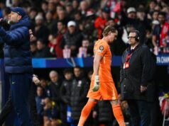 Igor Tudor zúrivo zaútočil za Antonina Kinského po ponížení Tottenhamu Antonin Kinsky z Tottenhamu Hotspur odchádza z ihriska po vystriedaní v 17. minúte a nahradí ho Guglielmo Vicario z Tottenhamu Hotspur (bez obrázku) počas zápasu 16. kola Ligy majstrov UEFA 2025/26 medzi Atletico de Madrid a Tottenham Hotspur FC na štadióne Estadio Civitas 2003 v Španielsku, Estadio Civita0 2. marca, Španielsko