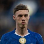 Cole Palmer z Chelsea bol spájaný s prestupom do Manchestru United