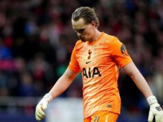 Ikona Man Utd skočí na obranu Antonina Kinského po hororovej šou Ligy majstrov Brankár Tottenhamu Hotspur Antonin Kinsky bol skľúčený po inkasovanom druhom góle počas prvého zápasu osemfinále Ligy majstrov UEFA v Riyadh Air Metropolitano v španielskom Madride.