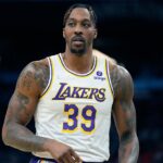 Bývalý šampión NBA Dwight Howard oznámil ukončenie basketbalovej kariéry