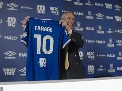 Ipswich Town reaguje po tom, čo líder Reform UK Nigel Farage navštívil Portman Road Ipswich Town vrátilo úder po tom, čo dostalo kritiku za hosťovanie Nigela Faragea na Portman Road