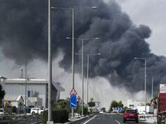 Irán odpaľuje rakety a bezpilotné lietadlá cez záliv, región zostáva vo vojnovom hľadáčiku | Americko-izraelská vojna proti Iran News Irán odpaľuje rakety a bezpilotné lietadlá cez záliv, región zostáva vo vojnovom hľadáčiku | Americko-izraelská vojna proti Iran News