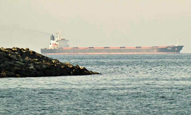 Irán povolil viac lodiam cez Hormuzský prieliv, údaje ukazujú | Americko-izraelská vojna proti Iran News

