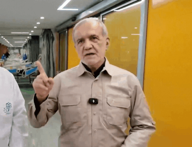 Irán sa „nepokloní“ tlaku USA a Izraela, hovorí Pezeshkian
