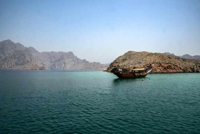 Irán tvrdí, že umožní japonským lodiam prechádzať cez Hormuzský prieliv | Americko-izraelská vojna proti Iran News
