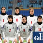 Iránska dámska skupina sa zmenšila, aby spievala národnú hymnu pred spojením Oriental Mug|Ženský futbal