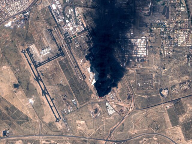 Iránska vojna v priamom prenose: USA žiadajú Teherán prijať porážku; Izrael libruje Libanon
