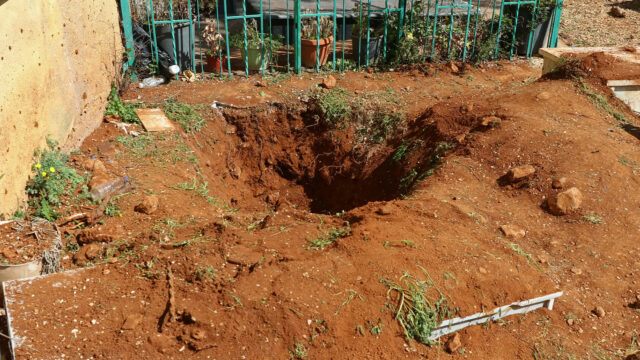 Izrael podnikol nálet v Libanone a pátra po nezvestnom pilotovi | Izrael útočí na Libanon
