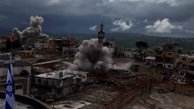 Izraelské sily vyhodili do vzduchu minaret mešity v južnom Libanone | Izrael útočí na Libanon
