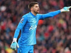 Jamie Redknapp obviňuje Guglielma Vicario z priameho kopu Szoboszlaia v zápase Liverpool proti Tottenhamu Jamie Redknapp obviňuje Guglielma Vicario z priameho kopu Szoboszlaia v zápase Liverpool proti Tottenhamu