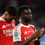 Bukayo Saka a Arsenal zaostali vo finále Carabao Cupu