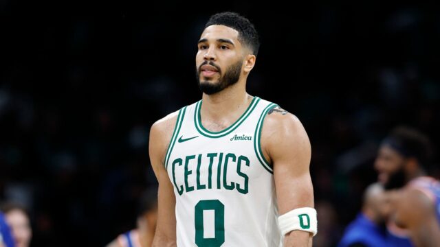 Jayson Tatum očakáva, že sa v piatok vráti po zranení Achilla do tímu Celtics
