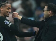 Joao Pedro, spoluhráč z Chelsea hanbia Shearerovi a Aston Ville v pretekoch Ligy majstrov Joao Pedro, spoluhráč z Chelsea hanbia Shearerovi a Aston Ville v pretekoch Ligy majstrov