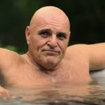 John Fury vyjadruje svoje city k vnučke Venezuele (16) a jej zásnubám VEĽMI jasne v novom traileri Fury family na Netflix.